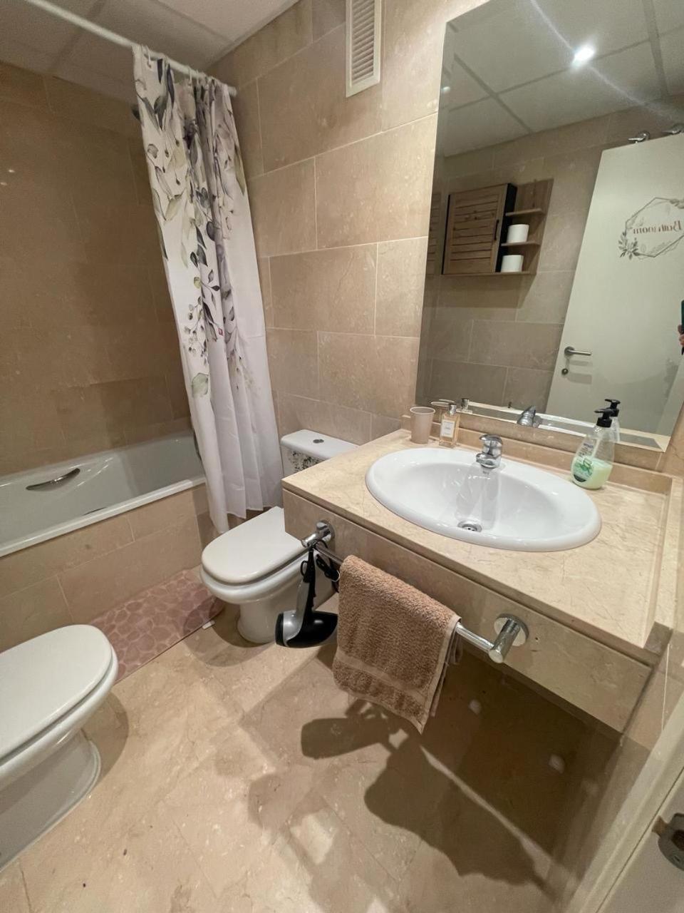 Cala Cosy Apartment เบนิดอร์ม ภายนอก รูปภาพ
